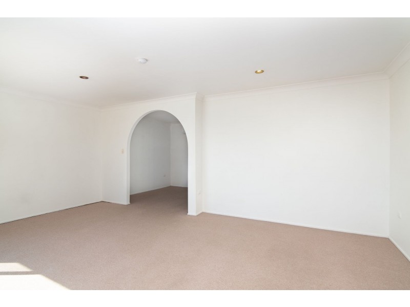 6 Regan Close, South Penrith NSW 2750