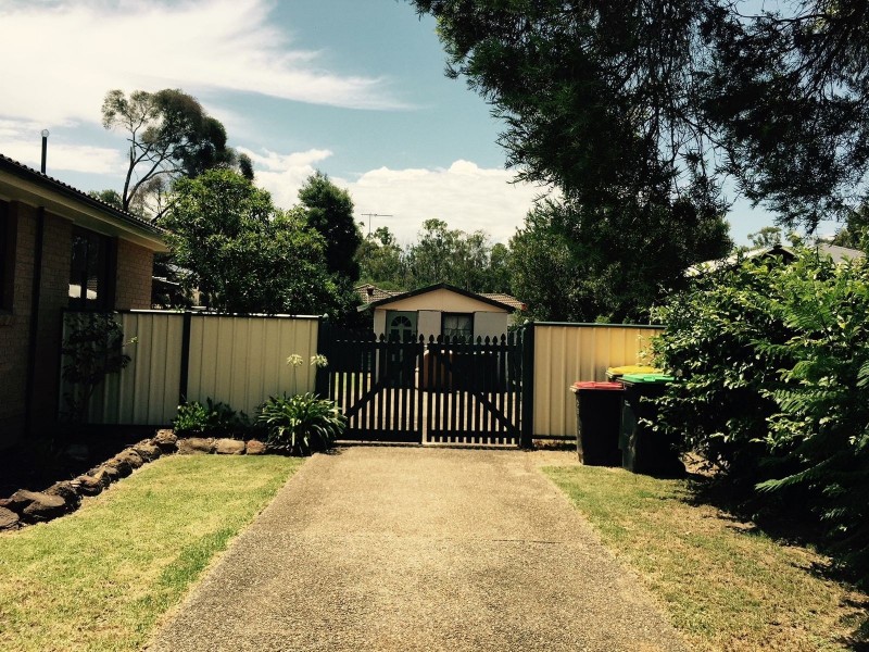 2 Dewdrop Place, Werrington Downs NSW 2747