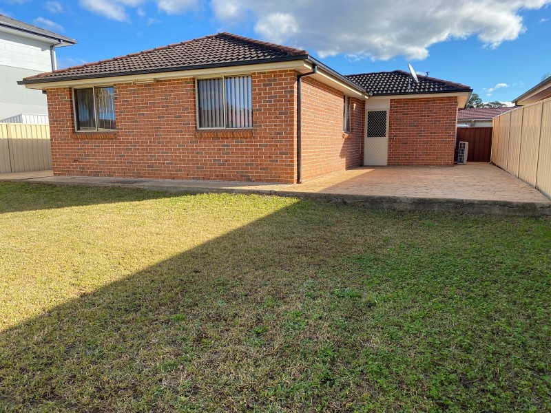 104 Sunflower Drive, Claremont Meadows NSW 2747