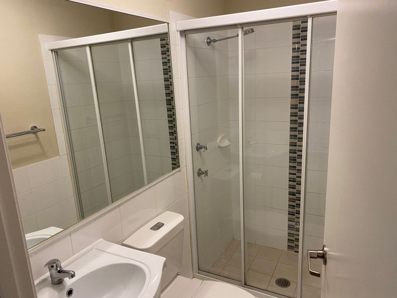 2/84 Woodlands Drive, Glenmore Park NSW 2745