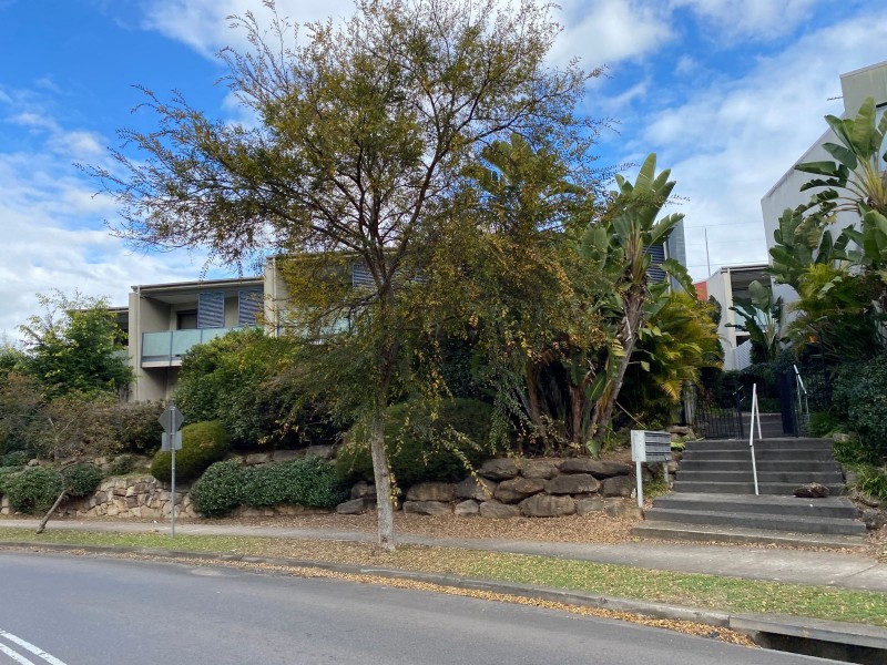 2/84 Woodlands Drive, Glenmore Park NSW 2745