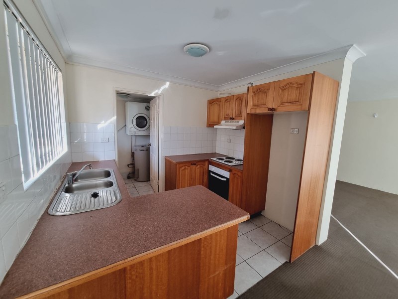 2/10 Dent Street, Penrith NSW 2750