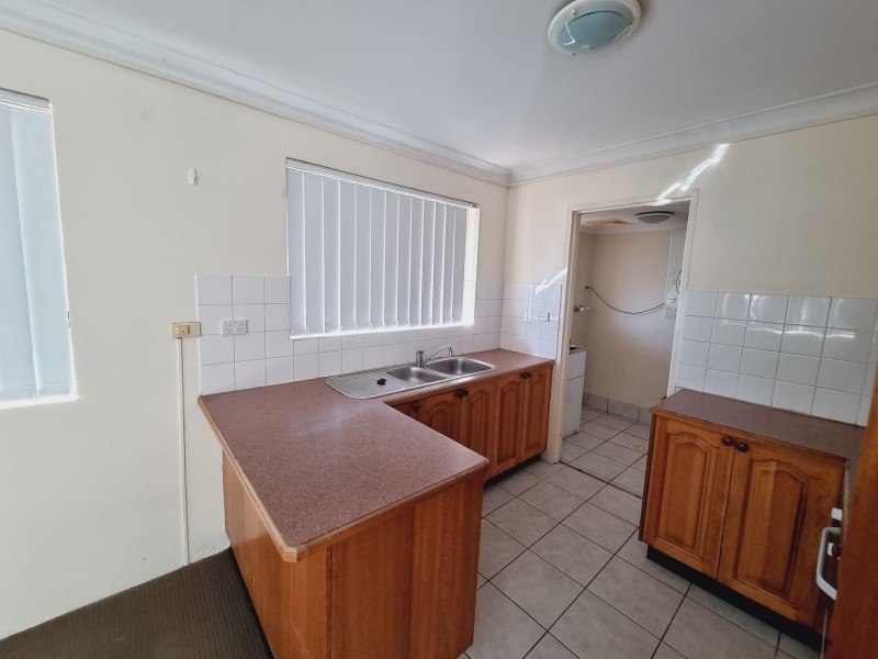 2/10 Dent Street, Penrith NSW 2750