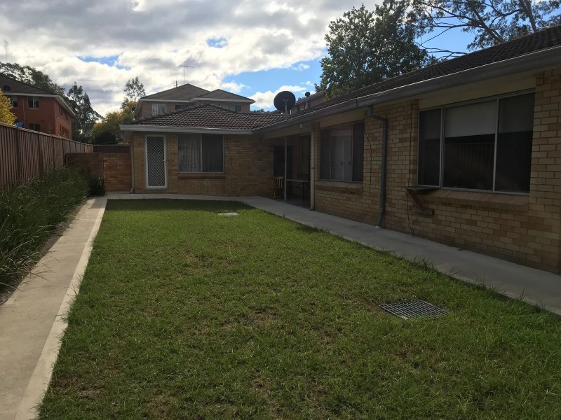 6/13 Santley Crescent, Kingswood NSW 2747