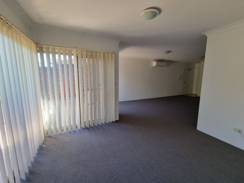 8/10-12 Dent Street, Penrith NSW 2750