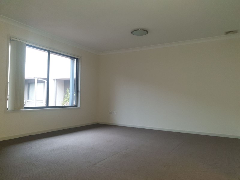 8/26 Luttrell Street, Glenmore Park NSW 2745