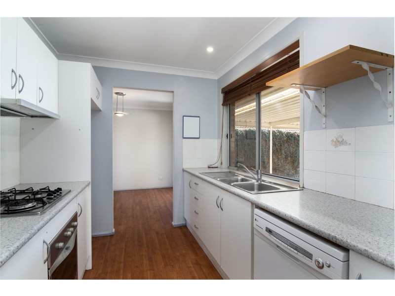 17 Muirfield Crescent, Glenmore Park NSW 2745