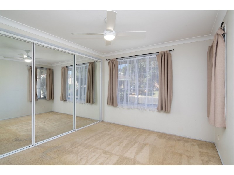 17 Muirfield Crescent, Glenmore Park NSW 2745