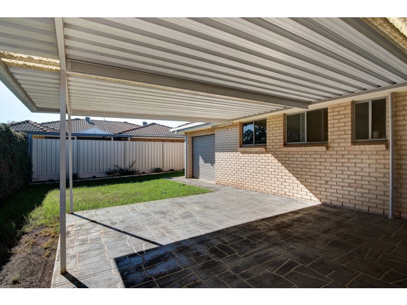17 Muirfield Crescent, Glenmore Park NSW 2745