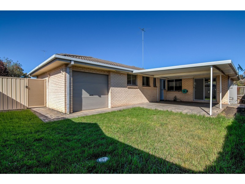 17 Muirfield Crescent, Glenmore Park NSW 2745