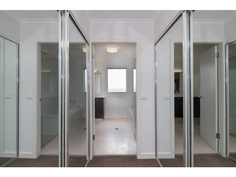 113 Lakeview Drive, Cranebrook NSW 2749