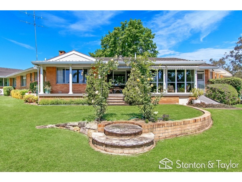 33 Garswood Road, Glenmore Park NSW 2745