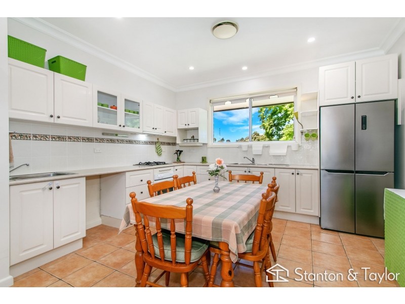 33 Garswood Road, Glenmore Park NSW 2745