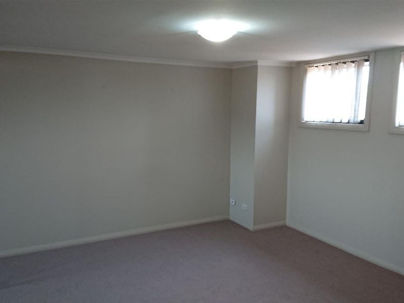 16/10-12 Regentville Road, Jamisontown NSW 2750