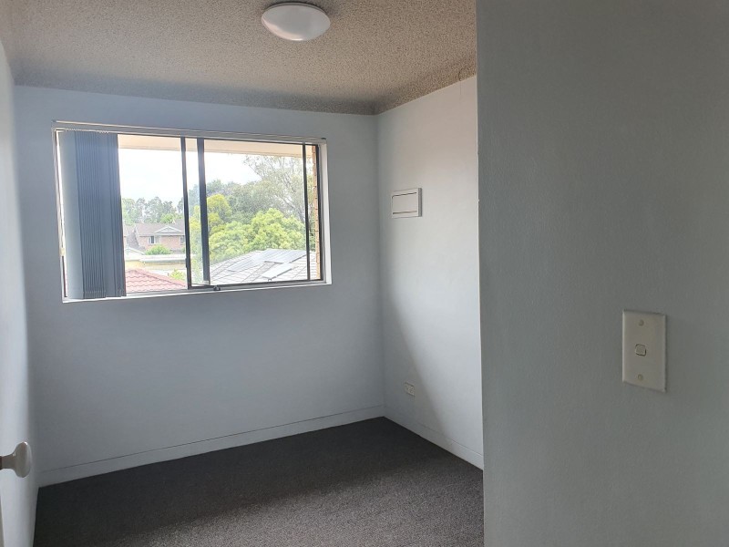 8/30 Haynes Street, Penrith NSW 2750