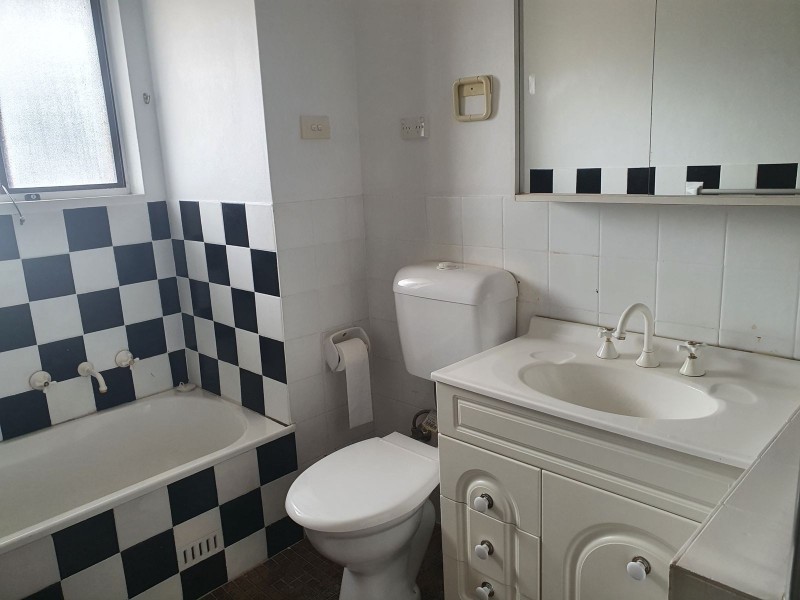 8/30 Haynes Street, Penrith NSW 2750