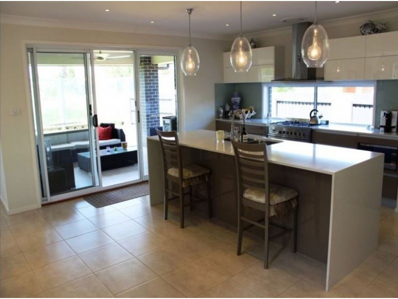 11 Wedgebill Place, Cranebrook NSW 2749