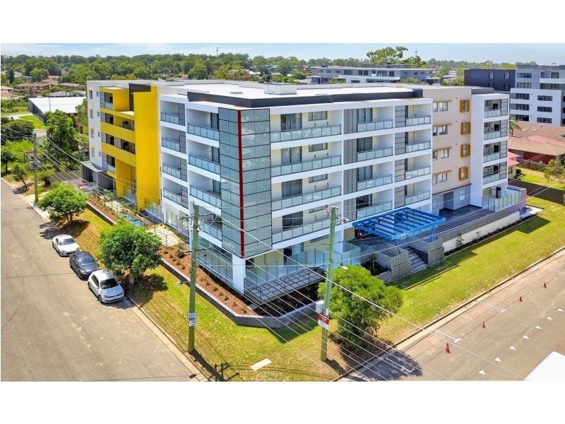 41/4 Colless Street, Penrith NSW 2750