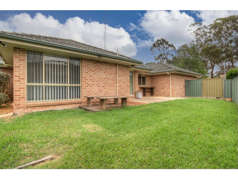 4 Hillside Circuit, Cranebrook NSW 2749