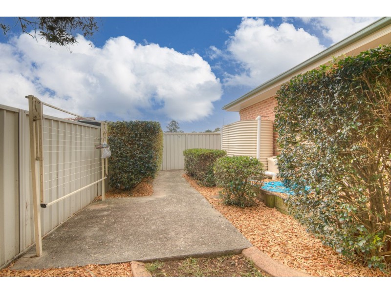 4 Hillside Circuit, Cranebrook NSW 2749