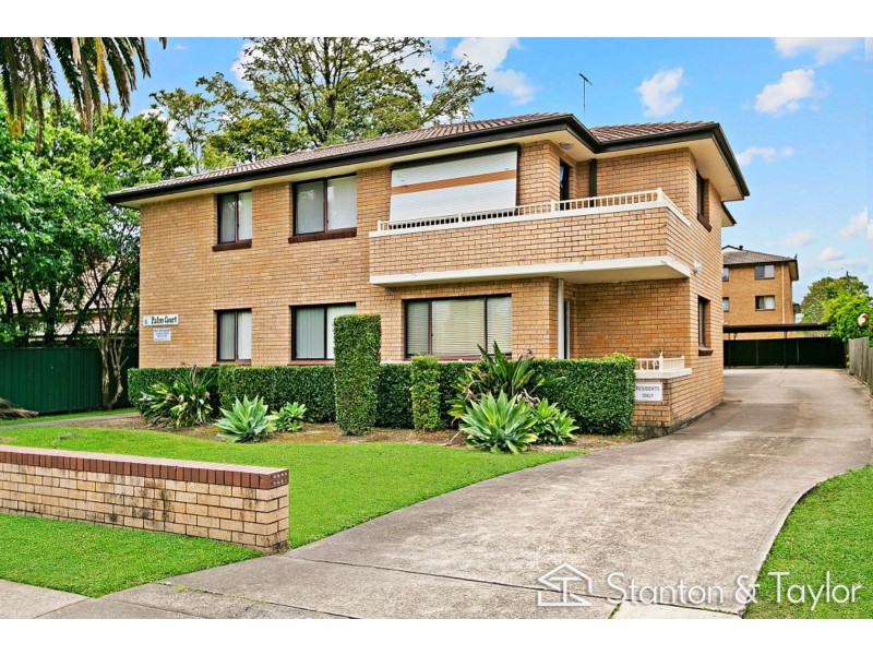 8/8 Macquarie Avenue, Penrith NSW 2750