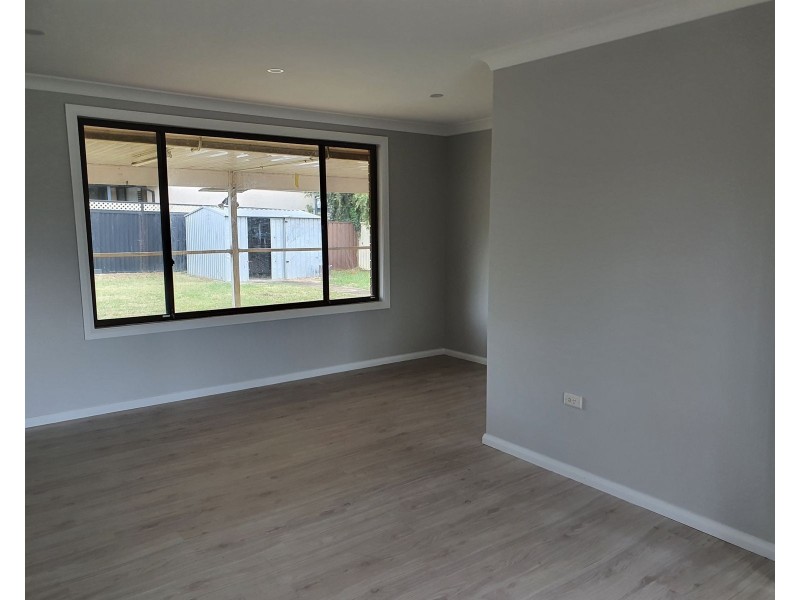 20 Solander Drive, St Clair NSW 2759