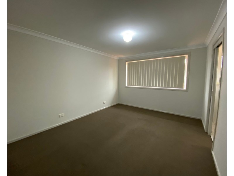 4/25 Barber Avenue, Penrith NSW 2750