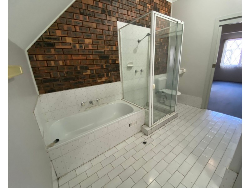 2/124 Lethbridge Street, Penrith NSW 2750