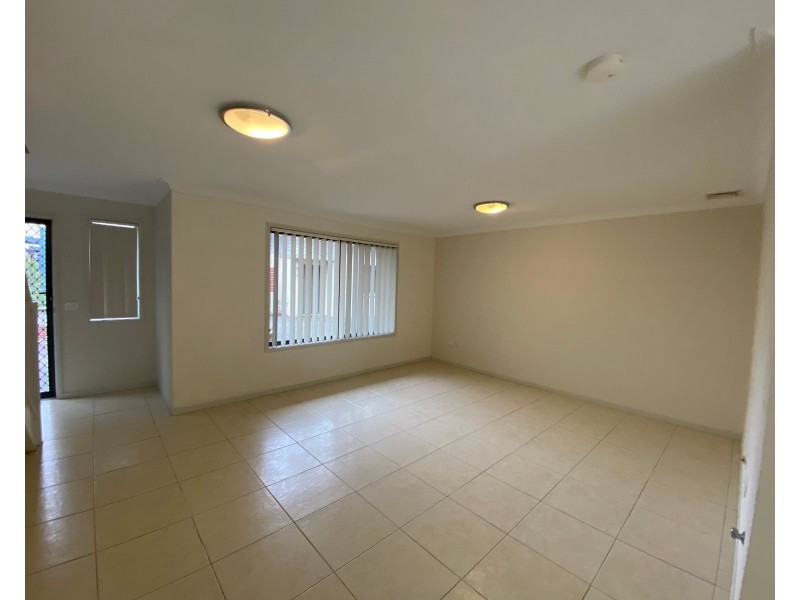 11/26 Luttrell Street, Glenmore Park NSW 2745