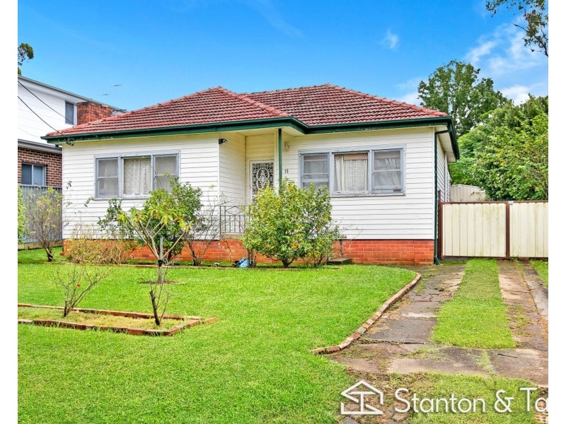 15 Guildford Road, Cambridge Park NSW 2747