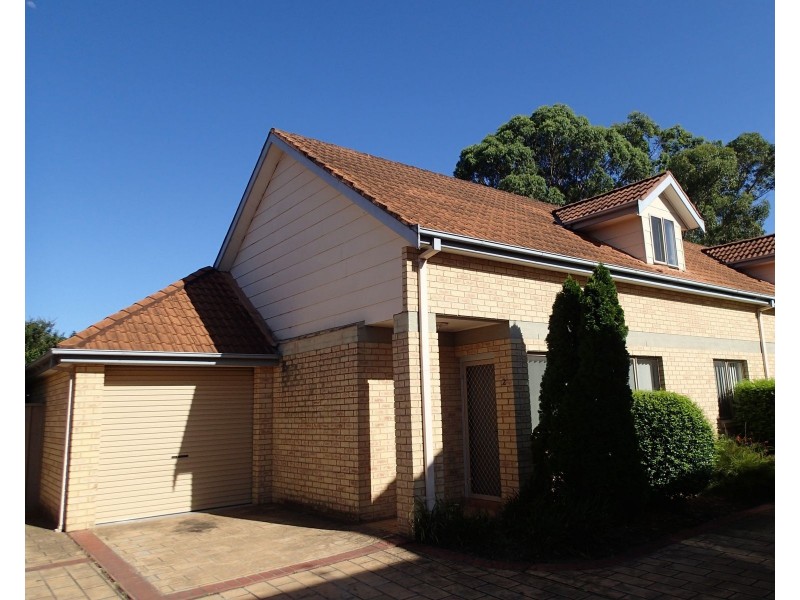 2/41-43 Jamison Road, Kingswood NSW 2340