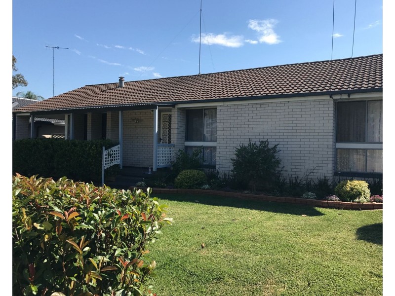 28 Greenway Drive, South Penrith NSW 2750