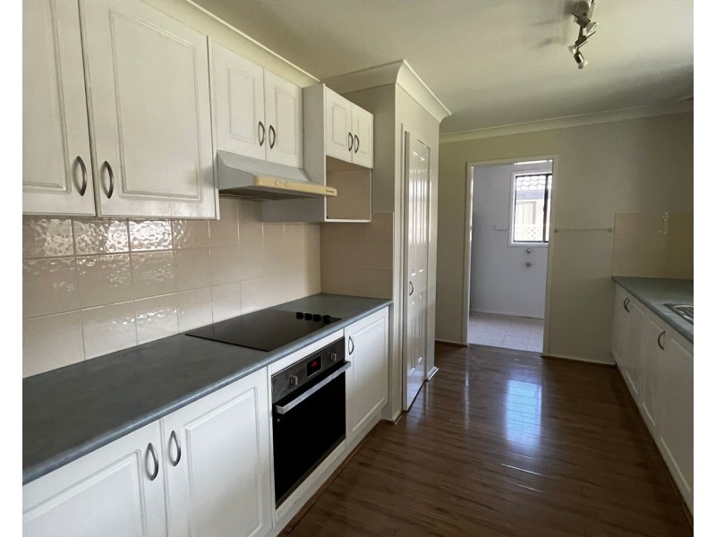 28 Greenway Drive, South Penrith NSW 2750