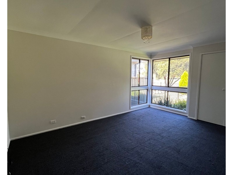 28 Greenway Drive, South Penrith NSW 2750