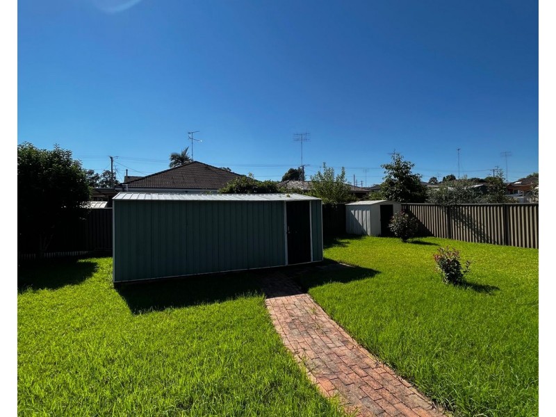 28 Greenway Drive, South Penrith NSW 2750