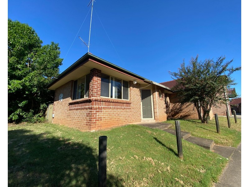1/204 Derby Street, Penrith NSW 2750