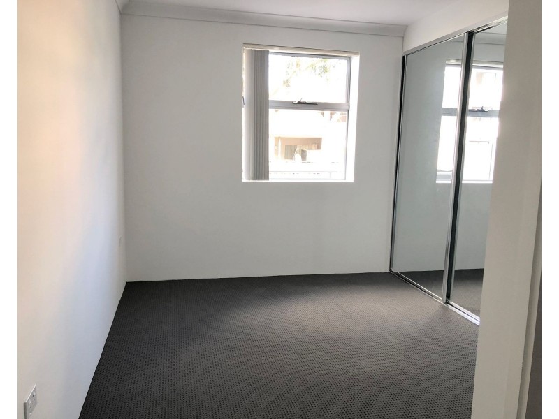 9/4 Colless Street, Penrith NSW 2750