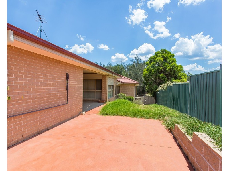 4 Barry Coe Place, Cranebrook NSW 2749