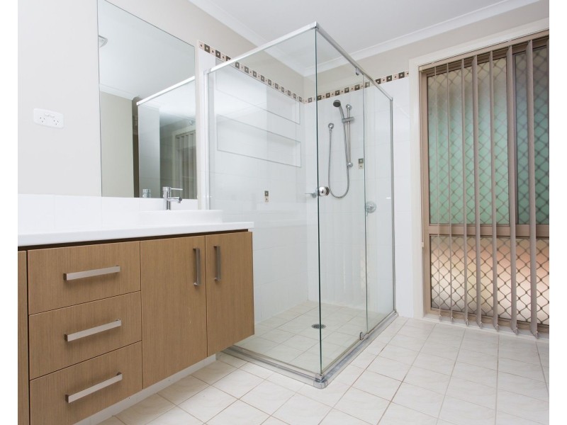 4 Barry Coe Place, Cranebrook NSW 2749