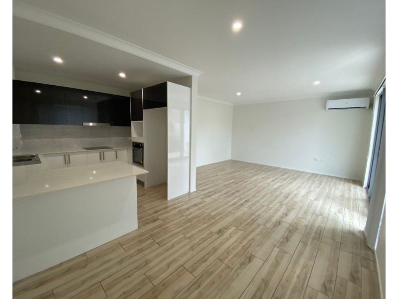 4/108 Lethbridge Street, Penrith NSW 2750