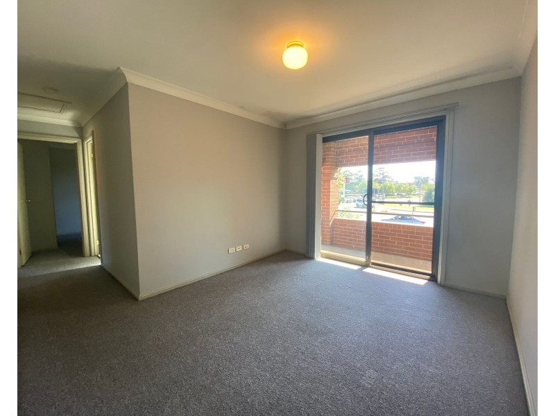 7/42 Mulgoa Road, Penrith NSW 2750