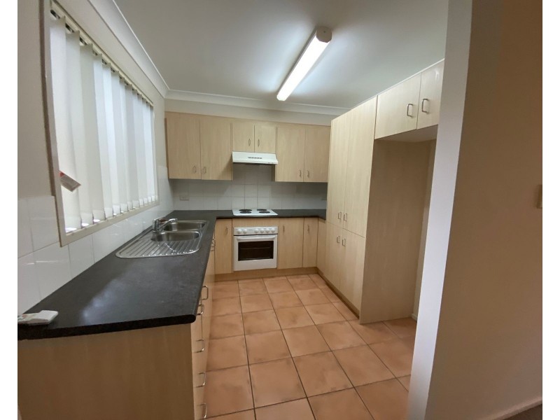 2/81 Castlereagh Street, Penrith NSW 2750