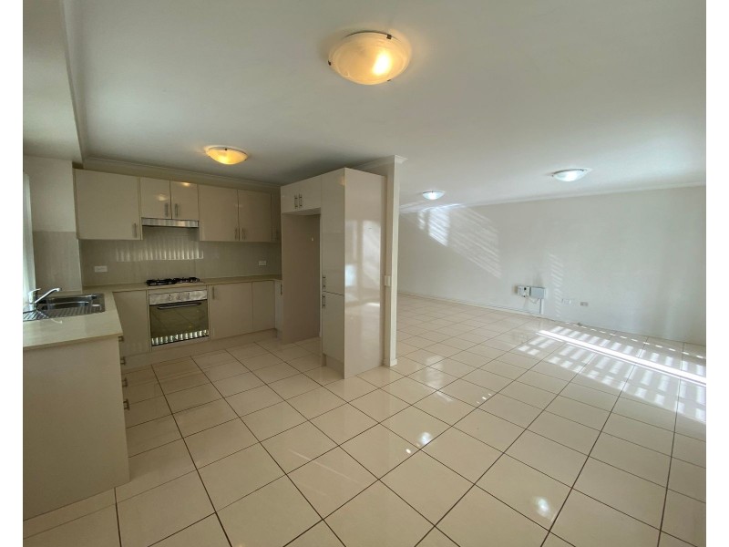 14/8 Colless Street, Penrith NSW 2750