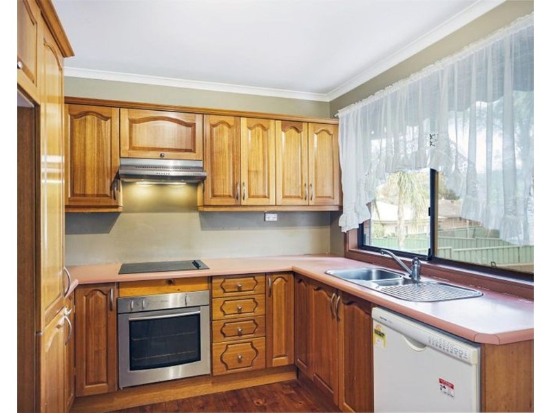 10 Graham Close, Cranebrook NSW 2749