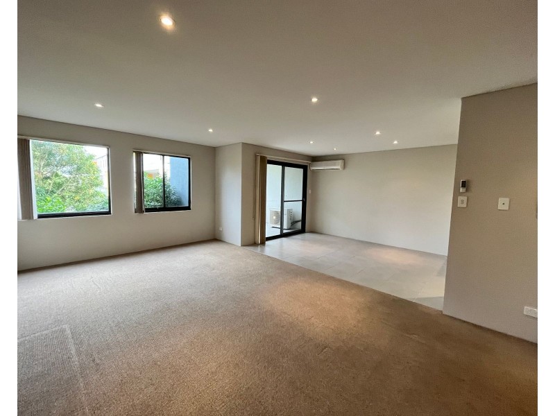 22/7-9 Regentville Road, Penrith NSW 2750