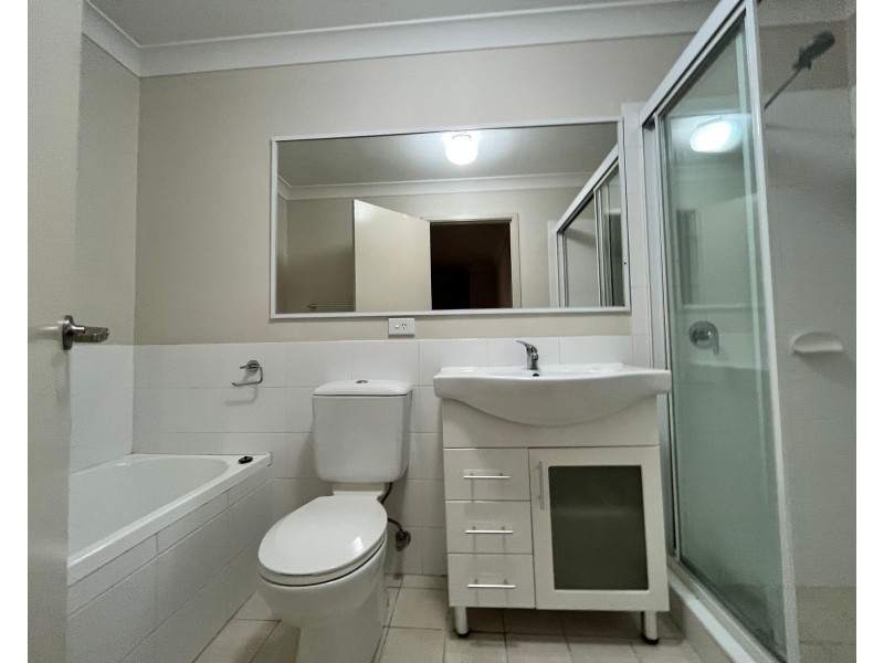 4/32 Luttrell Street, Glenmore Park NSW 2745