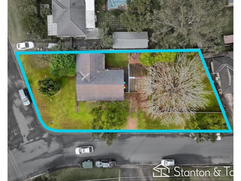 10 Emily Avenue, Emu Plains NSW 2750