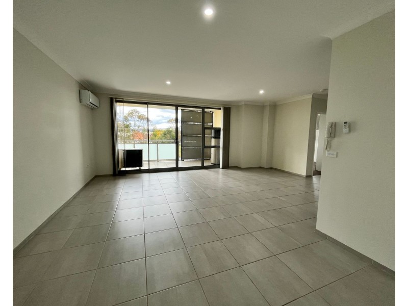 13/4 Colless Street, Penrith NSW 2750