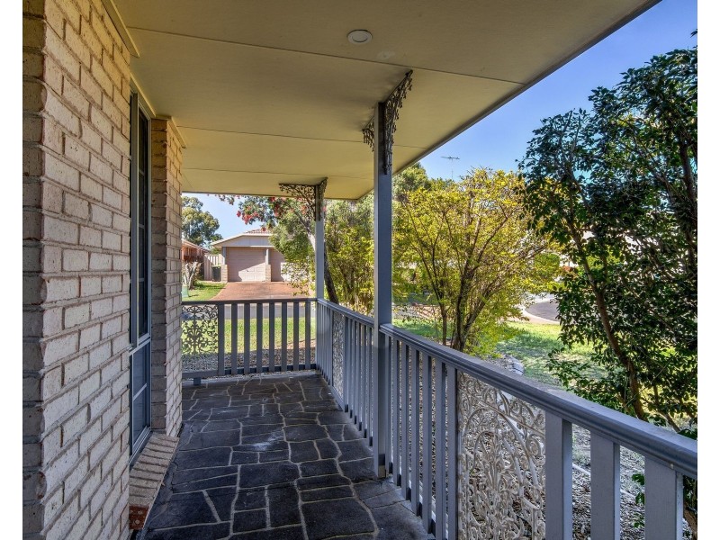 17 Muirfield Crescent, Glenmore Park NSW 2745