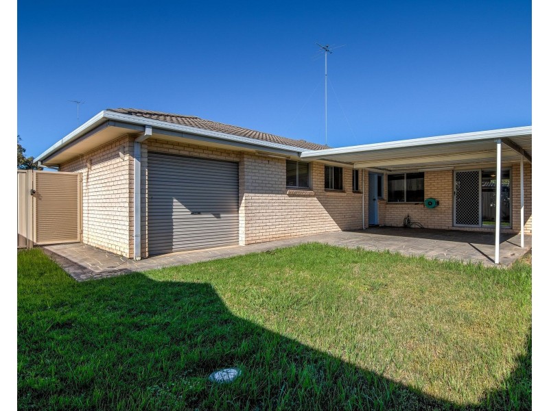 17 Muirfield Crescent, Glenmore Park NSW 2745